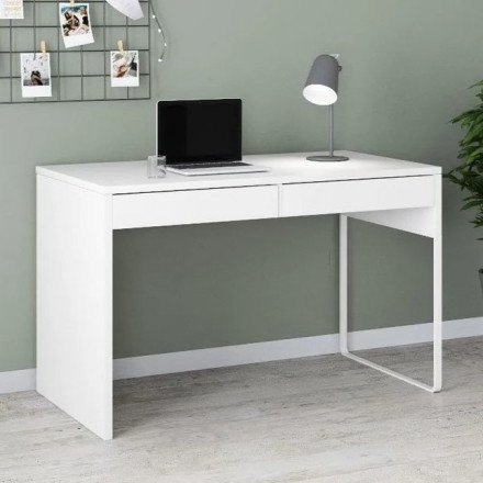 Современная мебель Белый письменный стол аналог ИКЕА МИККЕ (IKEA MICKE), купить недорого в фирменном салоне магазине «Моя Мебель», всего за 14 990 руб.